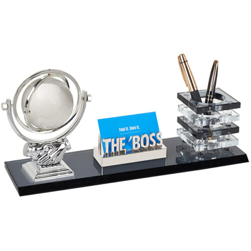 "BOSS" מעמד קריסטל גלובוס עם כוס לעטים ומעמד לכרטיסי ביקור
